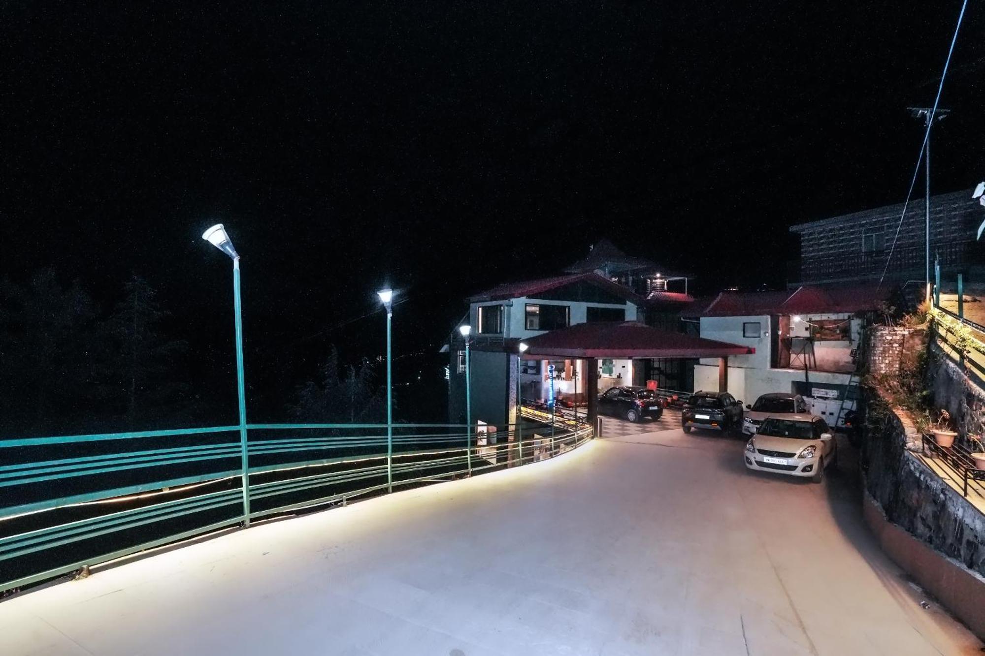 Nature Valley View Resort Mashobra !! Luxury Choice !! Gaming Zone !! Open Terrace !! Big Parking Shimla Buitenkant foto